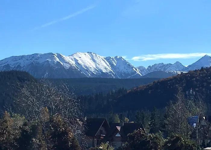 לינה וארוחת בוקר Gronik *